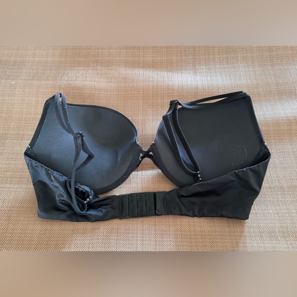 Victoria’s Secret Push up Bra - Picture 3 of 4